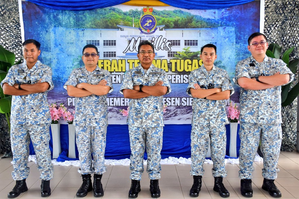 Wajah baharu.

Kdr Mat Salleh Othman TLDM sertai MPA Timur sbg AKS Perisikan (N2) dan Lt Shahrul Rozaidi Roslan TLDM ambil alih tugas Pegawai Memerintah Stesen SIERRA bermula hari ini. 

Selamat bertugas &amp; selamat maju jaya buat kedua mantan yg telah berkhidmat!

#NavyNews