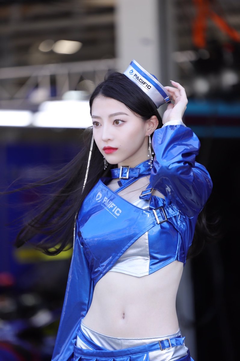 🙋🏻‍♀️ ̖́-彼女の名前はー？ \中山亜美ちゃーん！// 日本