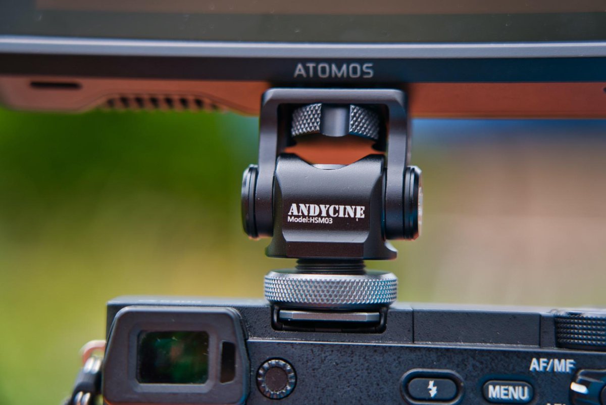 Andycinegear's tweet photo. #ANDYCINE Hot Shoe Mount with Dowel Pins for #Atomos Ninja V 5" Monitor is ideal for small rigs. Tilt 176ยฐ and rotate 360ยฐ for flexibility and portability.
Only ยฃ19.99: https://t.co/QlrcPAXMrn
.
.
.
#camerarig #cameragear #filmmaker #camerabuild #camerasetup #cinemacamera https://t.co/zoUaSXNaLV