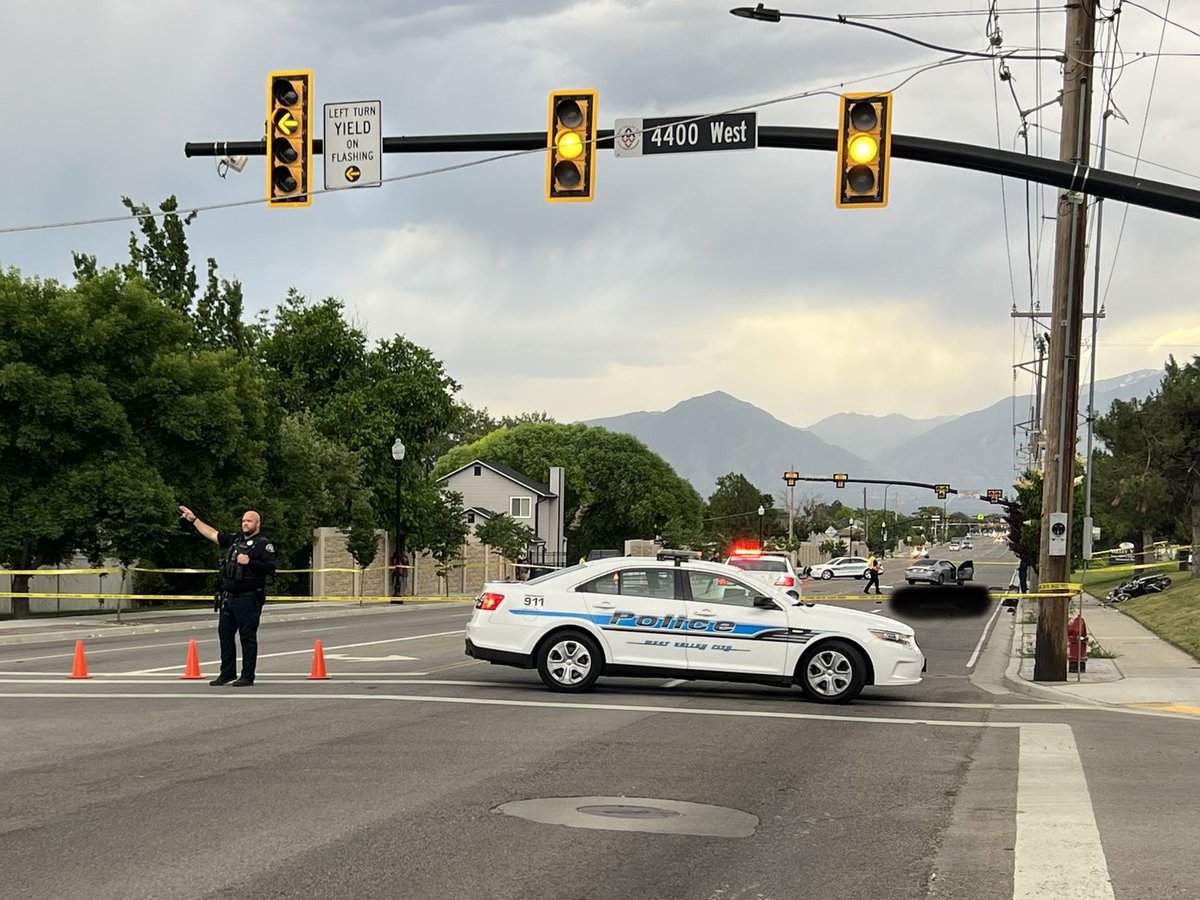 SLCScanner's tweet image. #Breaking #FatalCrash #WVCPD on scene of a fatal #Motorcycle crash at 4100 S 4400 W. Stby for more details.