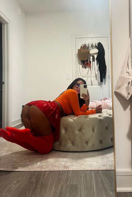 Only fans 50% off https://t.co/cjtT5oOCCy