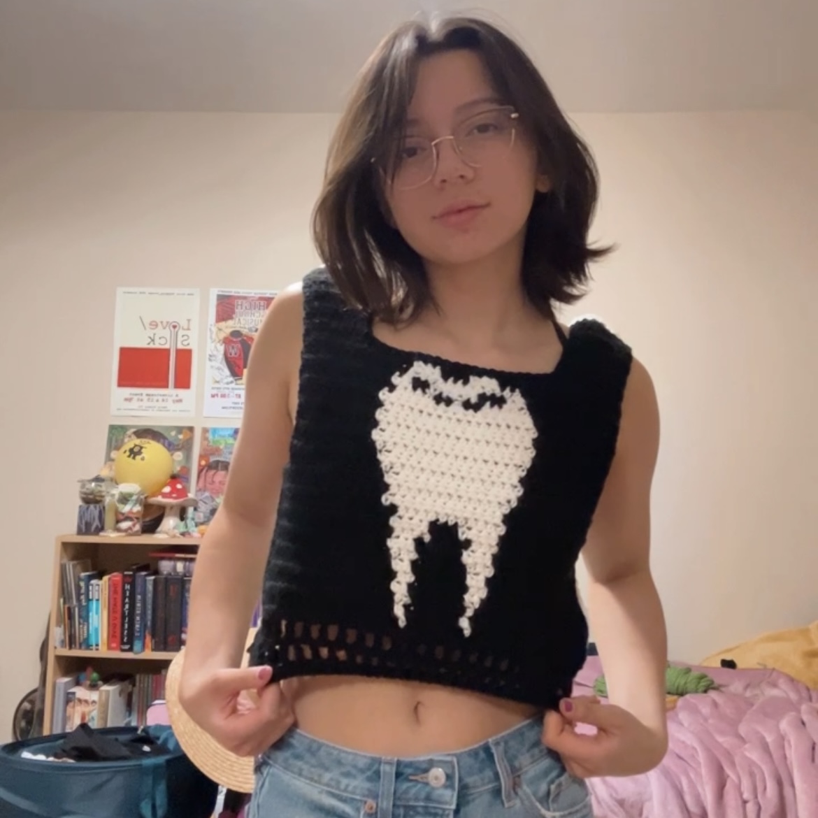 dykeidiot's tweet photo. you’ll never be able to guess who’s concert i’m going to (crochet pattern by moi) https://t.co/7VTmZmlimj