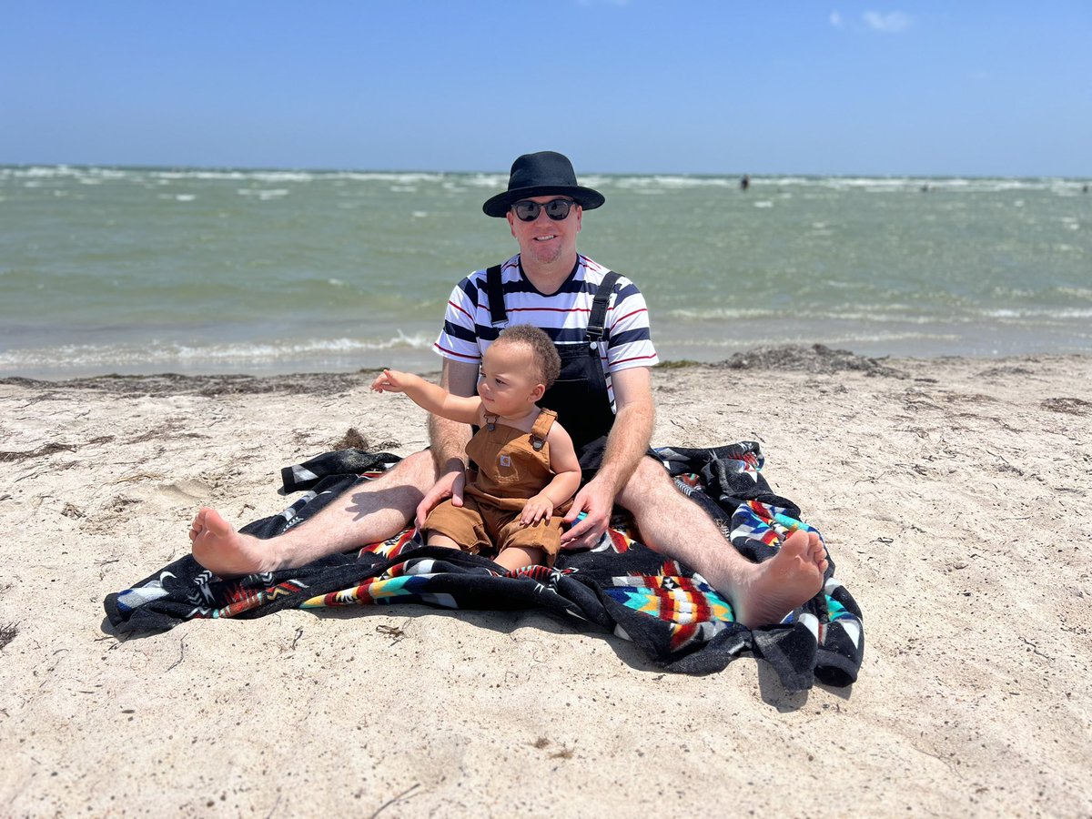 RaiWilk's tweet photo. I appreciate everything you do for our family. You are an amazing father and husband, and I am grateful for all the ways you support and care for us. Thank you for being my life partner, and for always being there for me. I love you more than words can express. #FathersDay #FP7 https://t.co/rJsSowRJvB