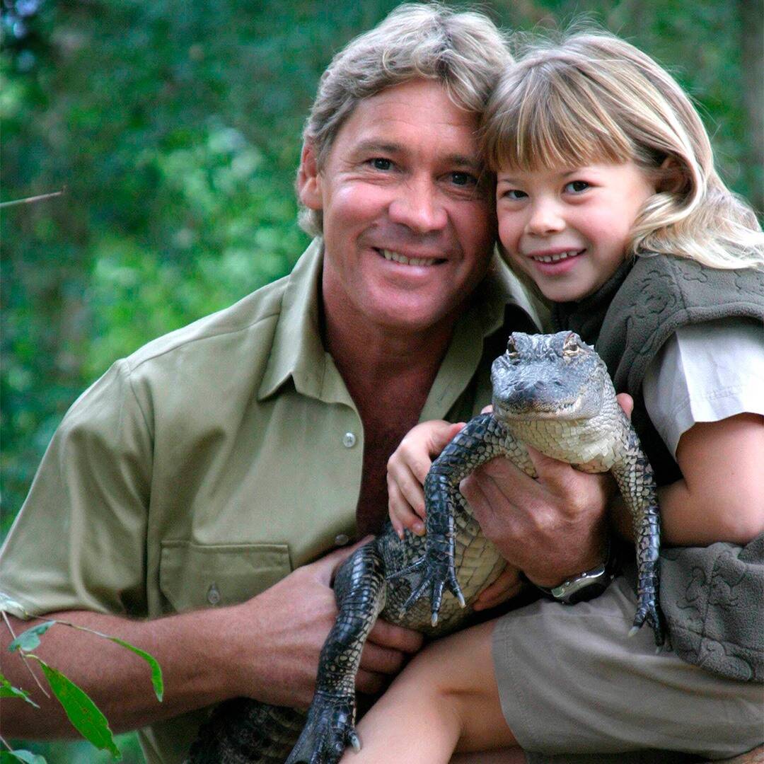 Bindi Irwin Shares How She Honors Her Late Dad Steve Irwin Every Day https://t.co/QwoMtcHeYM https://t.co/MXgHvCD4dr