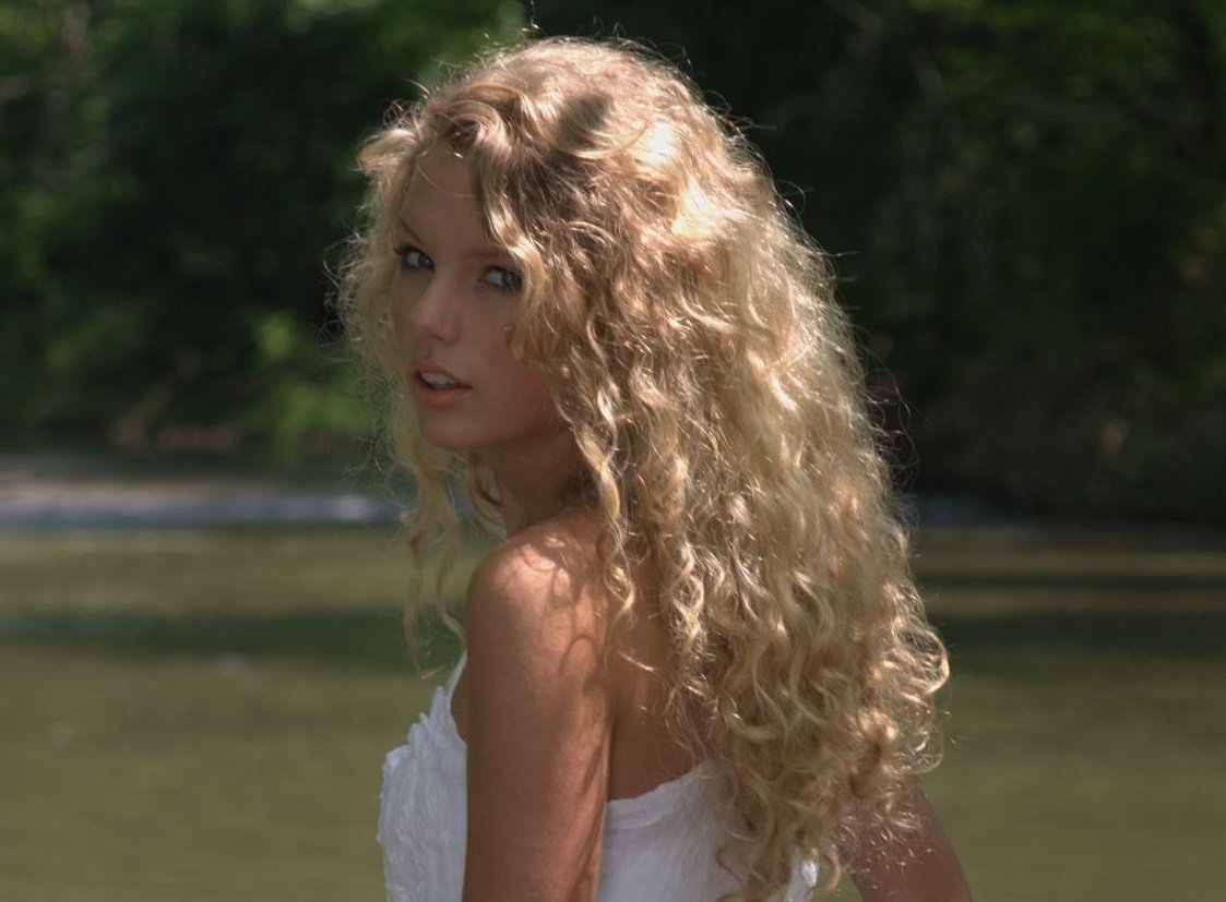 Hace 17 años Taylor Swift lanzó su primera canción 'Tim McGraw' dando inicio a una de las carreras musicales mas exitosas de la historia