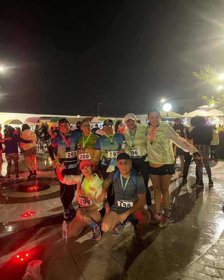 runnershuauchi's tweet photo. Neรณn race carrera nocturna en Pachuquilla cabecera del municipio de Mineral de la Reforma Hidalgo
Los Runners huauchinango presentes
#nieblatraihuauchinango #runnershuauchinango #runnershuachi #nieblatrail #ultralatam #CorroAMiPaso #frogstrail #Huauchinango #running #runners https://t.co/Z1gkMv6Mf4
