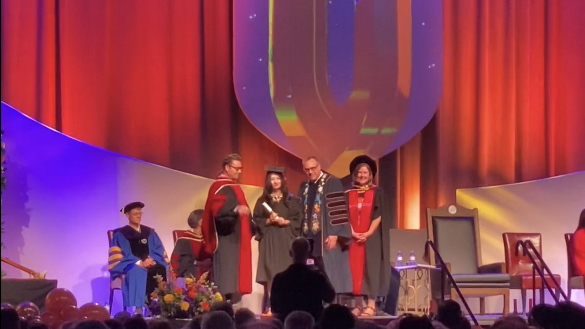 Laurie Wang tweet media