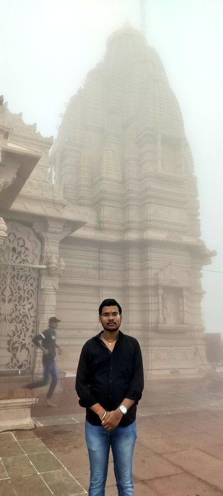 Jatinranabjp's tweet image. 51 शक्तिपीठ में से एक गुजरात के पावागढ में स्थित पावागढ शक्तिपीठ पर महाकाली के दर्शन करने का सौभाग्य प्राप्त हुआ। 
#pavagadh #Gujarat 
@BJP4Rajasthan @BJP4Gujarat @cpjoshiBJP @chshekharbjp @DrSatishPoonia @ArunSinghbjp @KumariDiya @manishpareek23 @CRPaatil @gssjodhpur