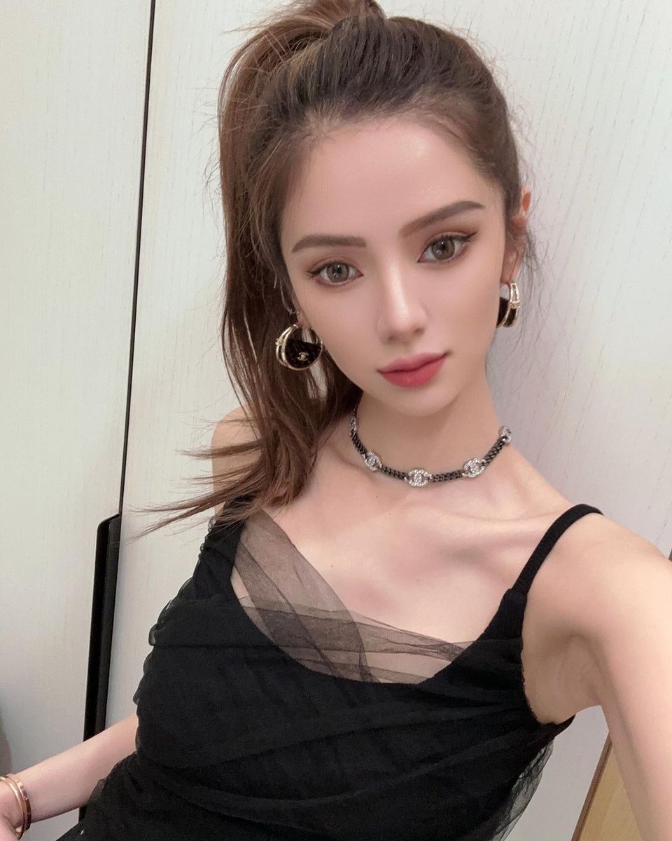 Su_45191's tweet photo. Before going to bed, you have to be pretty too haha https://t.co/qPpC5eL3CI