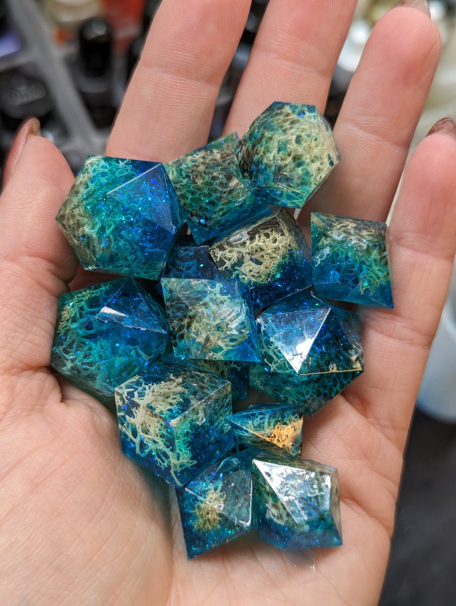 Fox_e_poxy's tweet photo. Just pulled these beauties!! (these are blanks and still need to be cast on their numbered shell) #dice #handmadedice #deepsea #leviathon #dnd #ttrpg https://t.co/gWPAOjKzTD