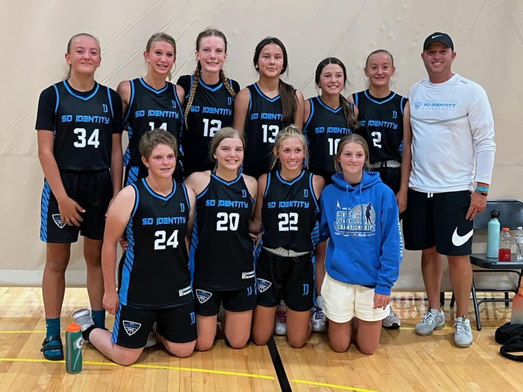 AAU season started off this weekend. Played some good teams and got better every game. Good start to what is sure to be a great summer.  @SD_Identity