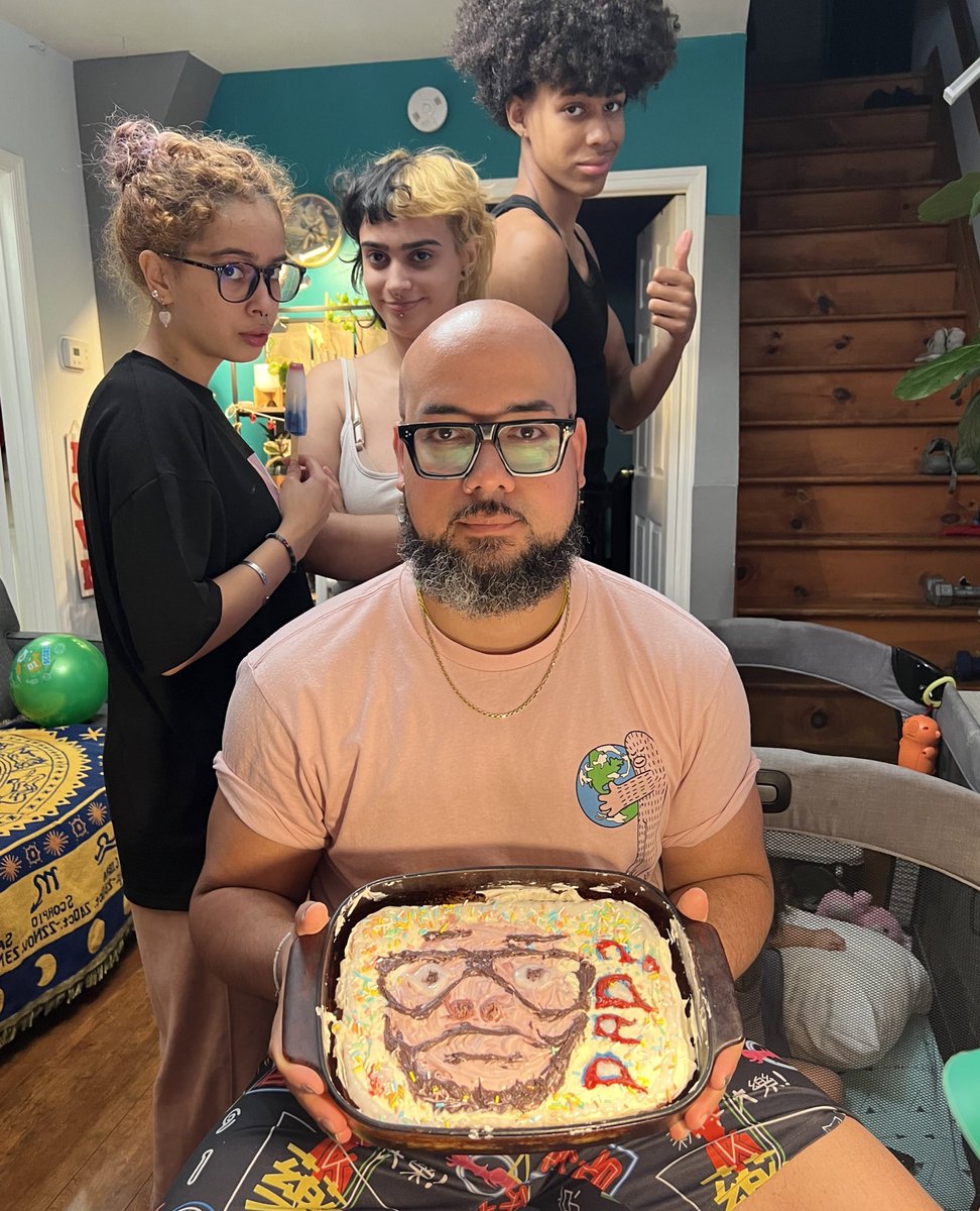 digitalnnyc's tweet photo. Happy Father’s Day 🥸( I don’t think it looks like me 😂) #FathersDay https://t.co/wweqghJTt3