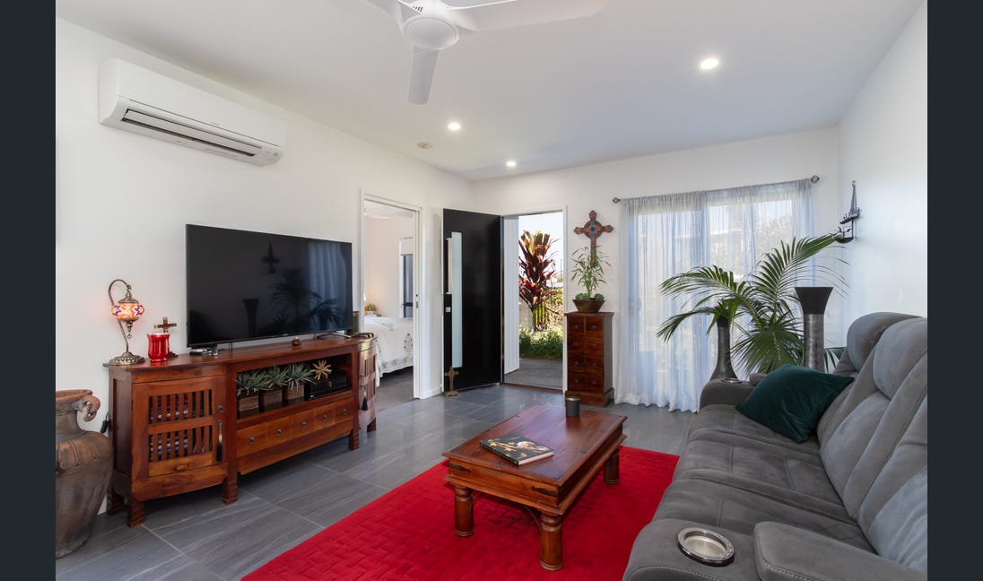FOR RENT | 3 Bed | 2 Bath | Happy Harmony Home |
More? Send us a message.

#realestatesunshinecoast #sunshinecoast #maroochydore #nambour #buderim #mooloolaba #realestate #sold #sell #sale #forsale #rent #forrent #homeforrent #homeforsale #house #home #homesweethome #sunnycoast