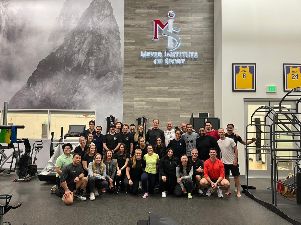 enda_king's tweet image. Fantastic couple of days in LA with staff of @LAClippers @LAKings @meyersportLA with @sportsmapnet discussing all things #groin and #ACL. Fantastic high performance and growth mindset teams. Many thanks @MeyerSportsPT for the invitation and fantastic hospitality. @aspetar