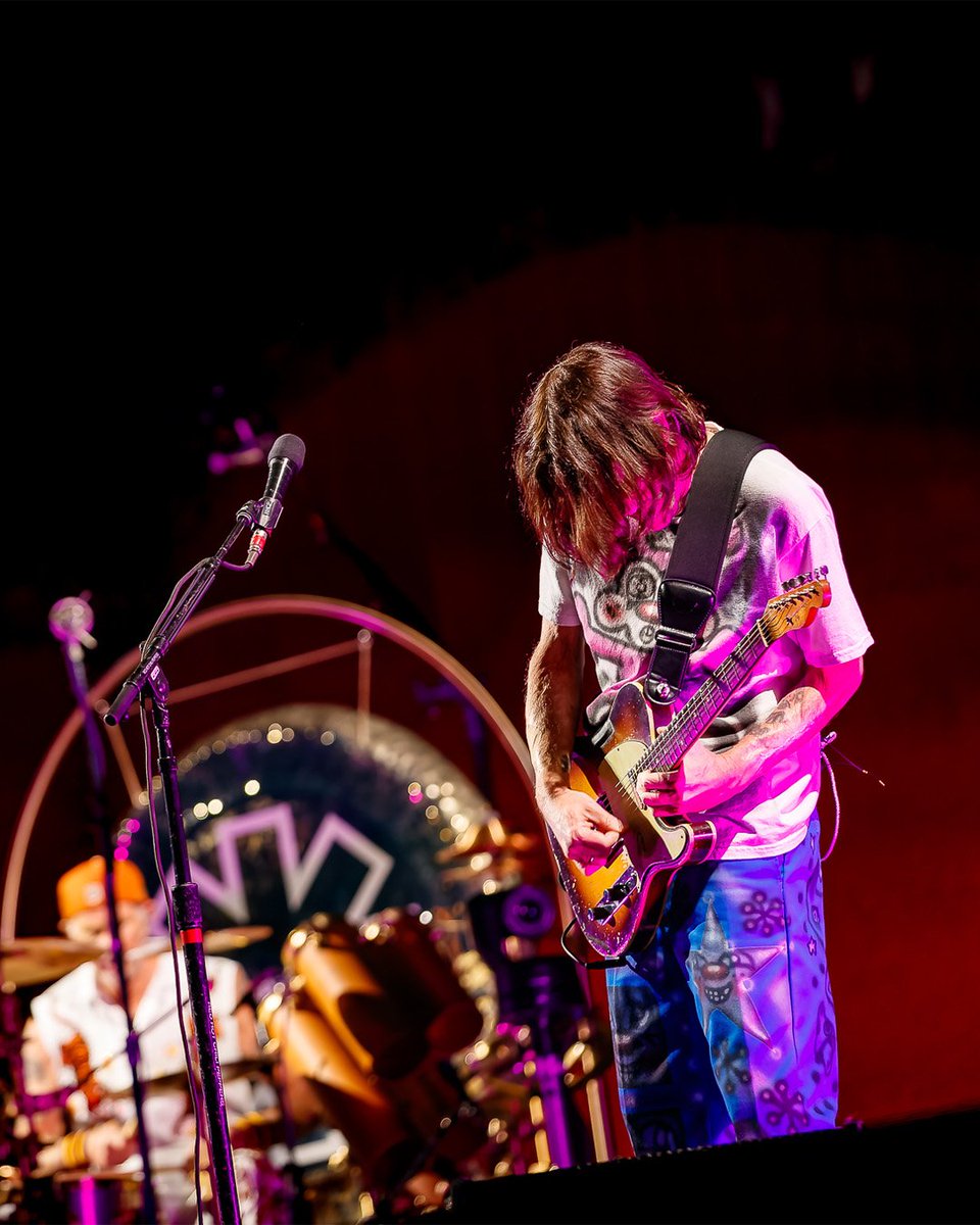 RHCP_Chile's tweet image. Comienza la gira por Europa en dónde los @chilipeppers estarán haciendo una serie de conciertos hasta terminar en USA hasta el 30 de septiembre. Luego todo se enlista a comenzar la gira latam, en dónde se presentarán en costa rica, Brasil, Chile y Argentina.