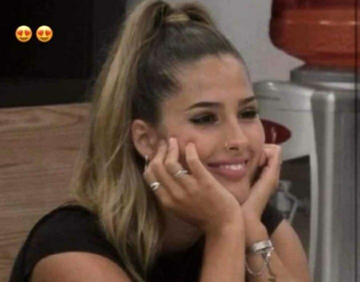 "gorda" "te amo toda" "mi mujer" "te extraño" "la más linda" "el amor de mi vida"