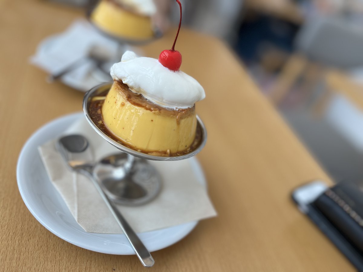 RinreiTape's tweet photo. こんにちは！
昨日ですがsﾁｬﾝと
浜町にある #HamaHouse 様にて
リンレイテープカフェ同好会をキメてきました✨
トロトロプリンも美味でした🍮

先生🧑‍🏫

#カフェ
#カフェ活
#浜町
#人形町
#飯テロ
#ランチ https://t.co/69HqUHgCki