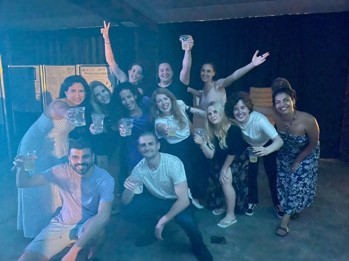 And after all the science (and before some more) - beach &amp; party time 🥳 Love my lab 😍😍😍
