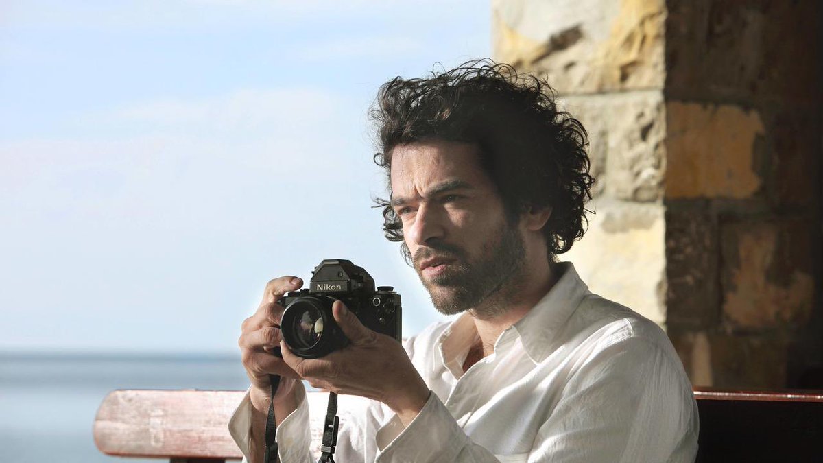 Why did no one tell me about The Big Picture (2011)? Up there with other classic photography-related movies.