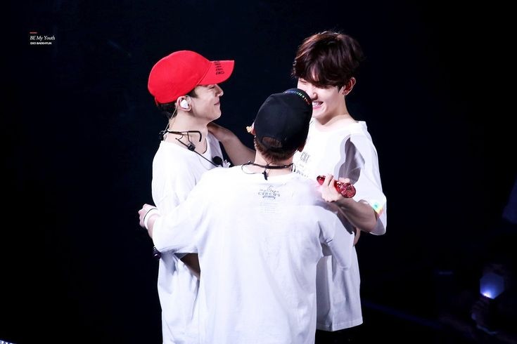 Taranime_SD's tweet photo. I love and trust CBX❤
Thank you for being brave and talking about your rights❤
I'll always stay by your side ❤❤❤❤
#WetrustinCBX #WeStandWithCBX
#WeStanWithEXO @weareoneEXO https://t.co/Zq8OAcYV0m