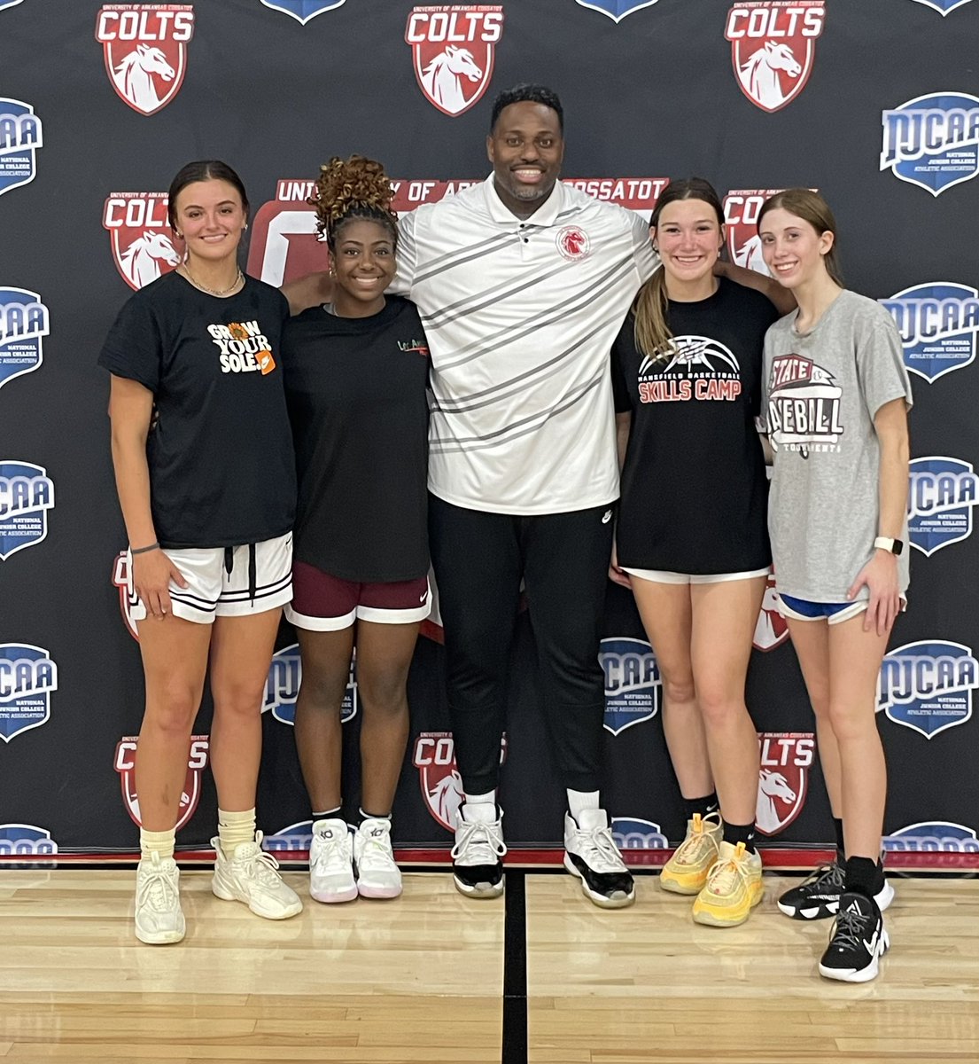 sheniagavin's tweet photo. After a great conversation and visit with @Coach__Stan and Coach moore, I’m blessed and excited to announce I received an offer from @UACossatot #uncommitted https://t.co/Z71guWu5aW