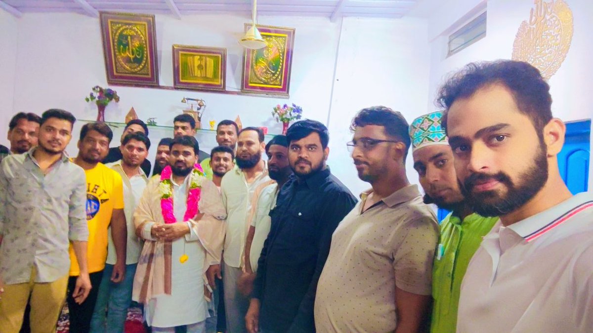 junaid_shareef1's tweet photo. Janab @imtiyazishaqtrs Sahab TMFCC birthday were celebrated at Janab Bashwar Al-Mashjari Sahab's home by the Ahl E Khair Trust Bashwar Team and the Team Social Workers Mahbubnagar https://t.co/IycdJXk5Qv