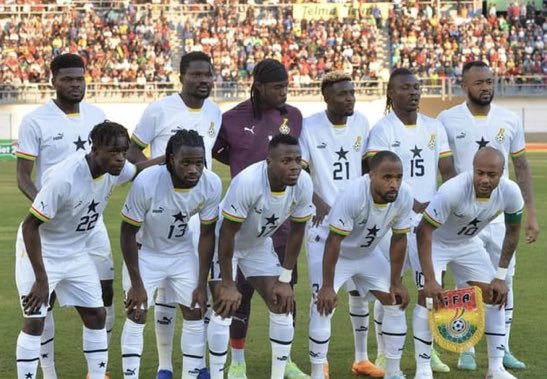 ALaGhaneenne's tweet photo. Les Ghanéens mécontents des joueurs et de l'entraîneur des Black Stars Hughton après le match nul contre Madagascar https://t.co/Aw9CEy2LRS