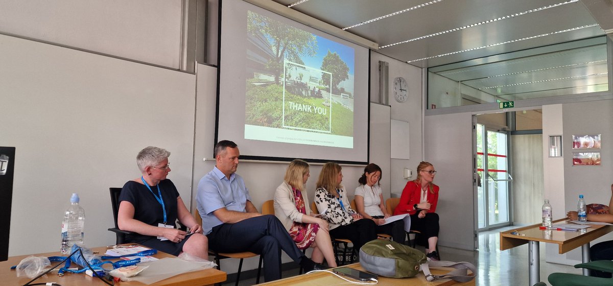 4. We can all be better leaders and followers. #empathetic &amp; #post-heroic #leadership are qualities we should seek to learn and seek out others from whom we can learn. Thanks to <a href="/regstud/">Regional Studies Association</a>  @CChlebna <a href="/FSielker/">Franziska Sielker fsielker@mstdn.science</a> for organizing this special session for the women's network.