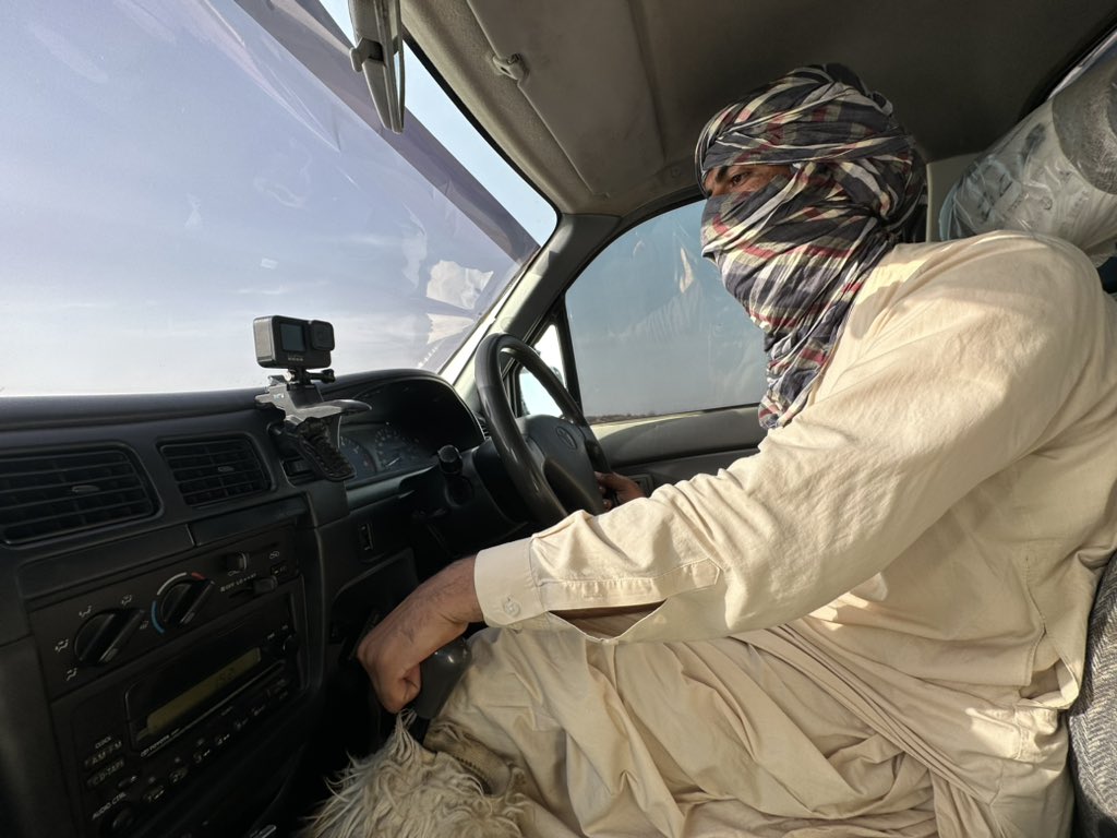 Saherb1's tweet photo. BBC Documentary: Informal trade between Iran and Pakistan. 

https://t.co/3ks6jrStj6 https://t.co/bbuezjwHUT