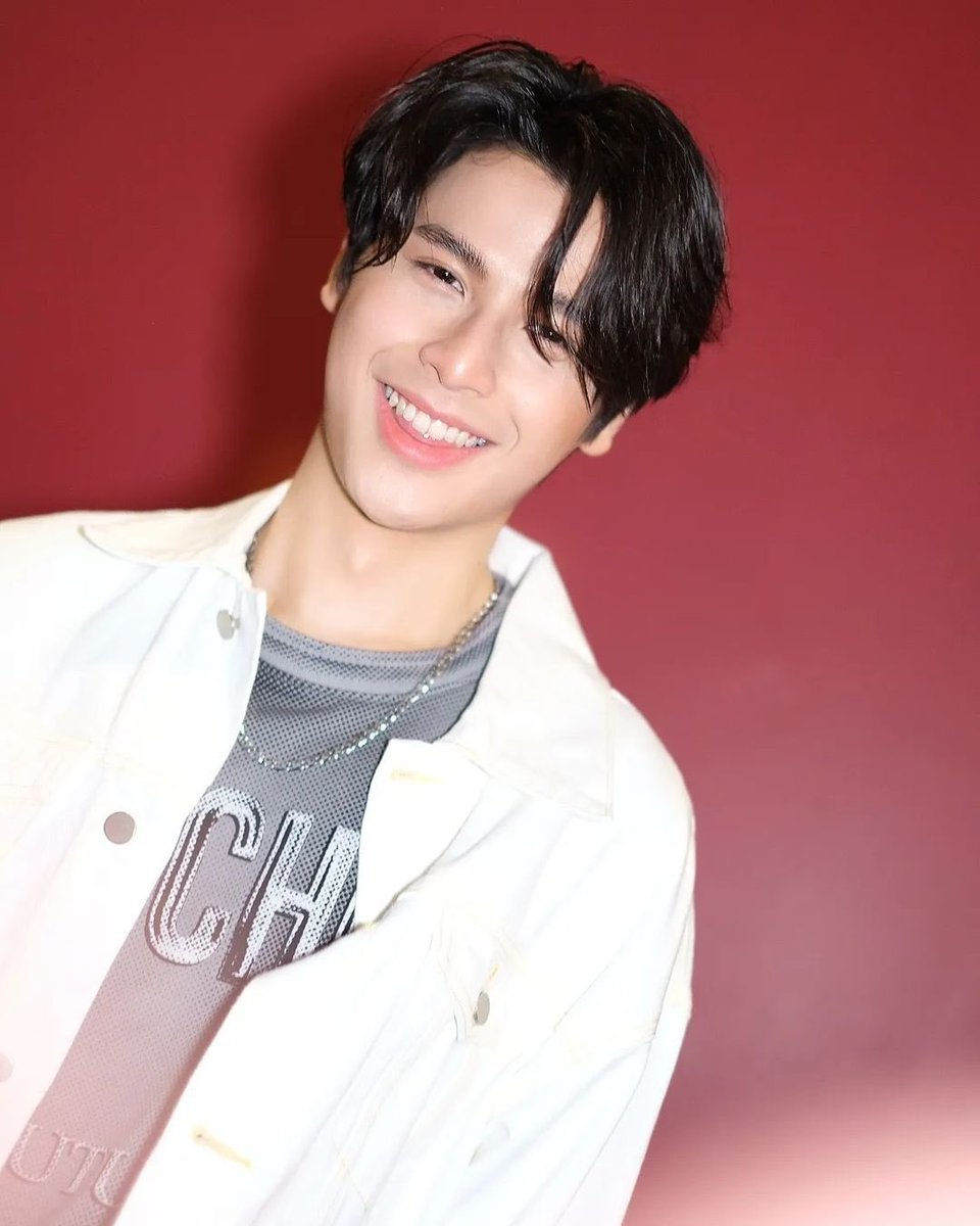 🥰 เที่ยงแล้ว หาของอร่อยๆทานด้วยนะหนู มีเรียนหรือทำงานขอให้แฮปปี้ตลอดวันนะค้าบ
🩵

#ohmtpk 
<a href="/Tpkkrubs/">ohmtpk</a>