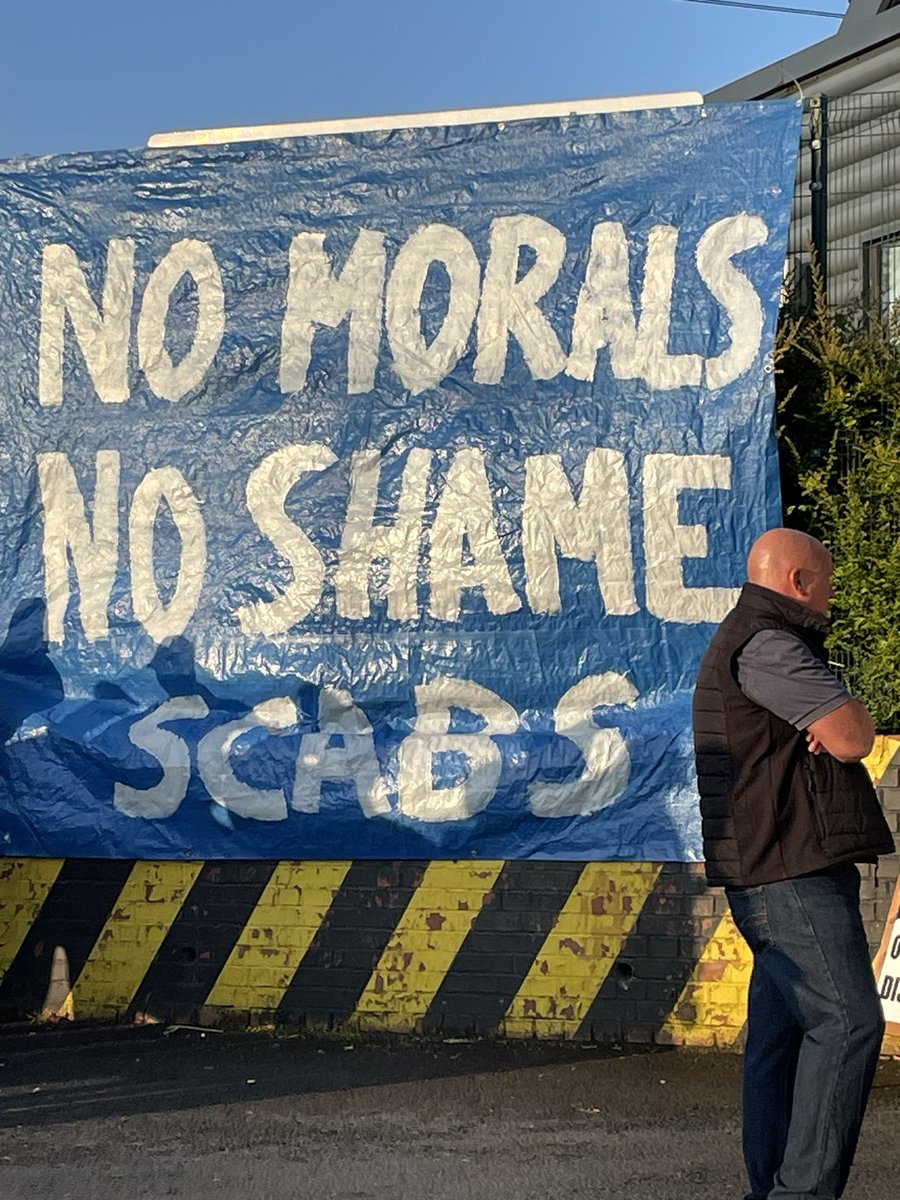 Justine Jones (@justinejonesgmb) on Twitter photo Seems <a href="/SercoESUK/">Serco Environmental Services</a> are using more and more scab labour instead of talking to <a href="/GMBMidlands/">GMB Midlands</a> Can’t afford to pay a decent salary for their staff but can afford extortionate fees for agency labour! Hope they’re being trained adequately 🤔 Seems <a href="/SercoESUK/">Serco Environmental Services</a> are using more and more scab labour instead of talking to <a href="/GMBMidlands/">GMB Midlands</a> Can’t afford to pay a decent salary for their staff but can afford extortionate fees for agency labour! Hope they’re being trained adequately 🤔