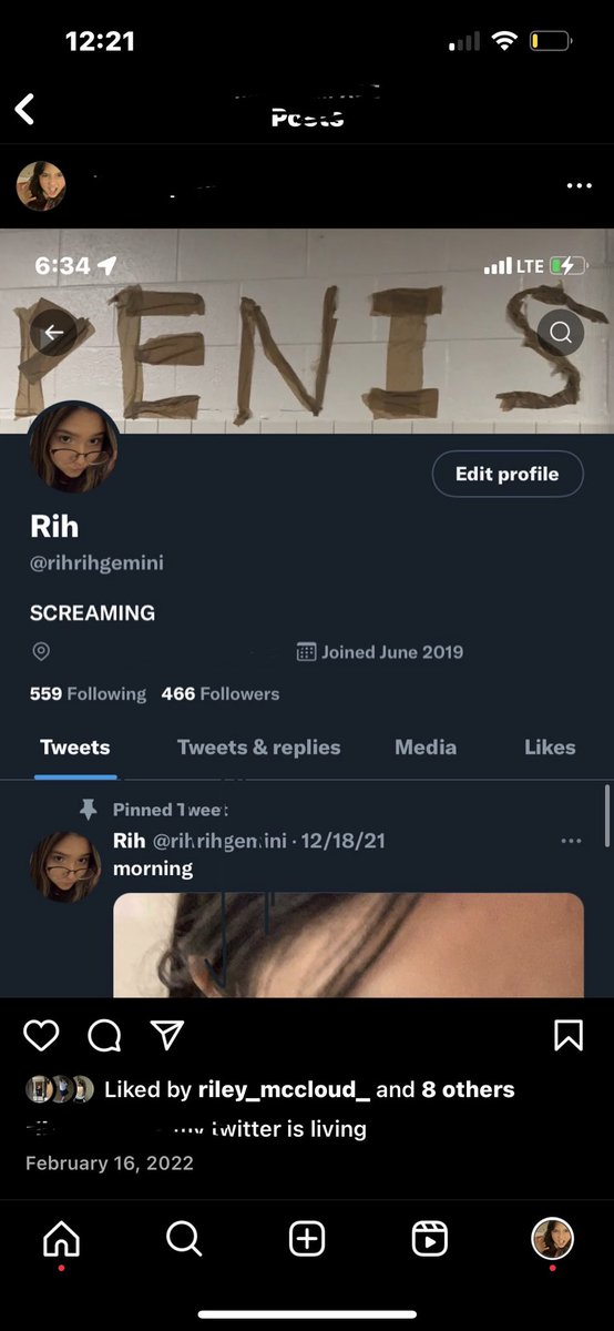 RihOnVal's tweet photo. missing my old twitter acc about now https://t.co/mnGaolCgsH