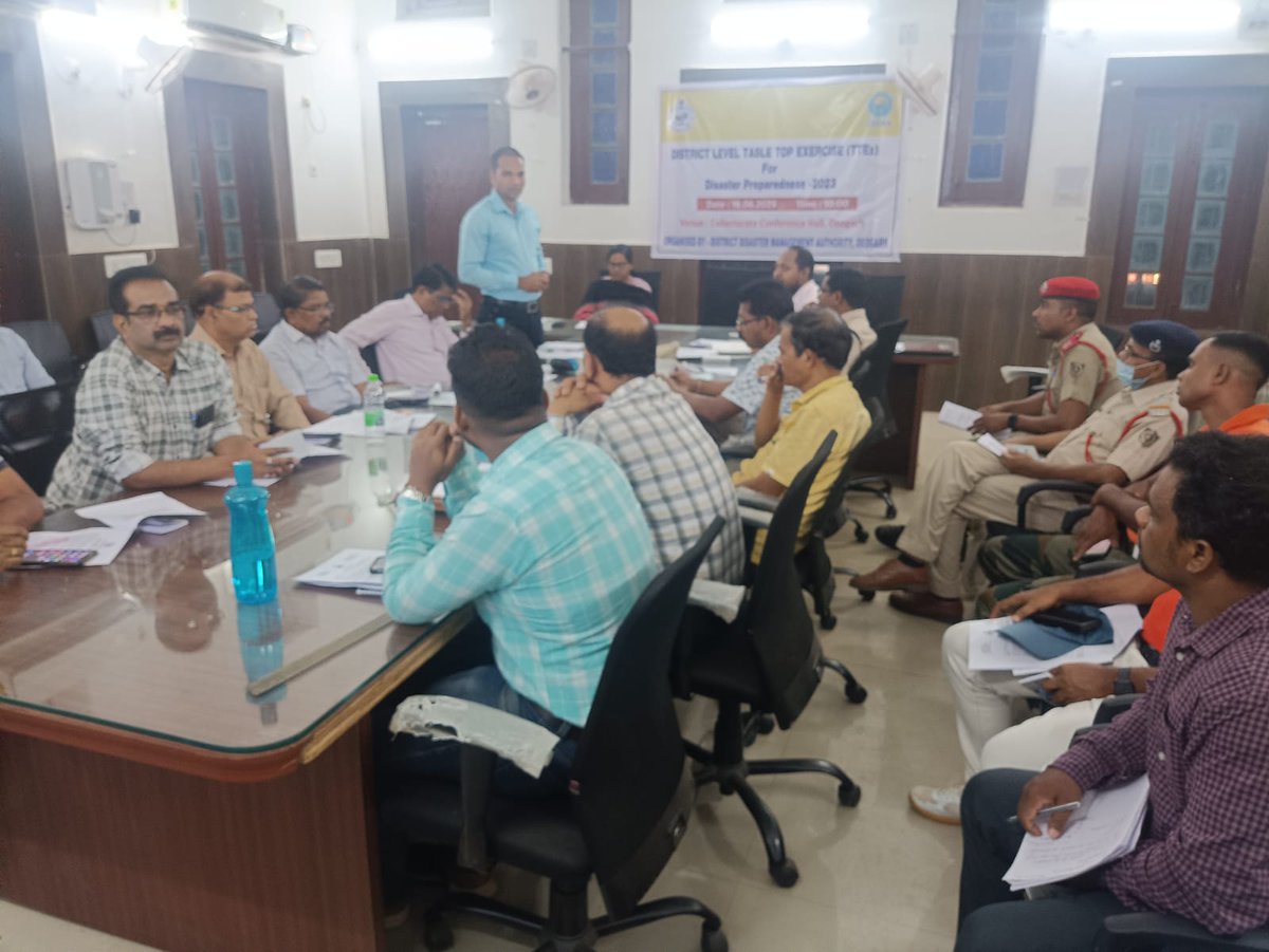deoc_deogarh's tweet photo. Table Top Exercise on 18.06.2023 of different Block & District Headquarter of Deogarh District
#ResilentOdisha
#OdishaCares
#TableTopExercise2023 https://t.co/dQcIYHeT6M