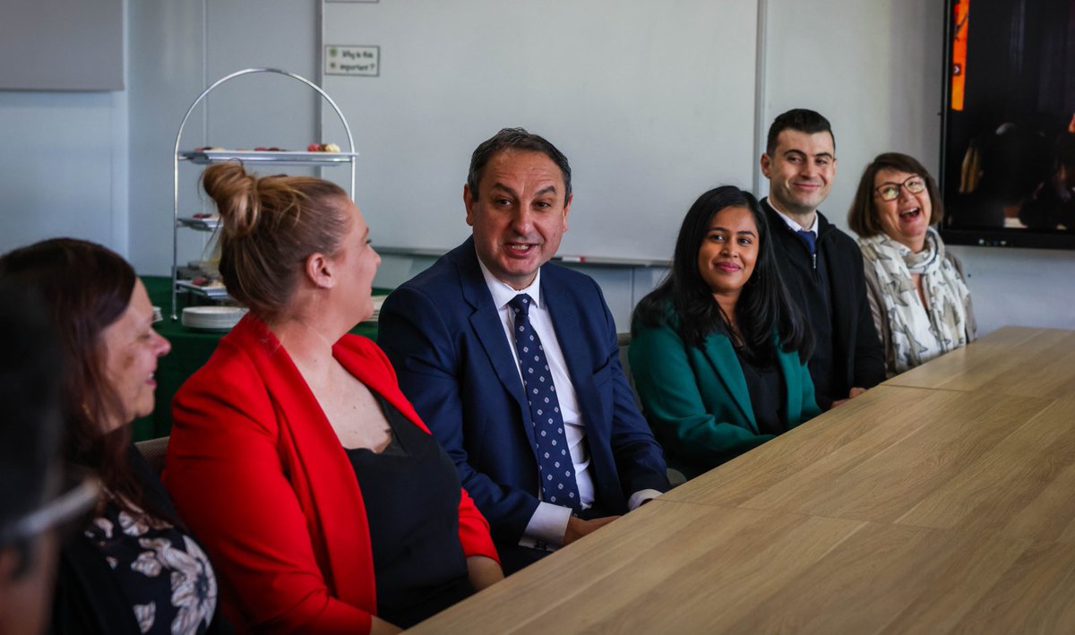 Since April, nearly 5,500 temporary teachers & support staff across NSW have accepted offers of permanent employment. The reaction has been extraordinary. I heard from Anthony & Chandani, @merrylandshs staff, who are thrilled with being offered permanency. education.nsw.gov.au/news/latest-ne…