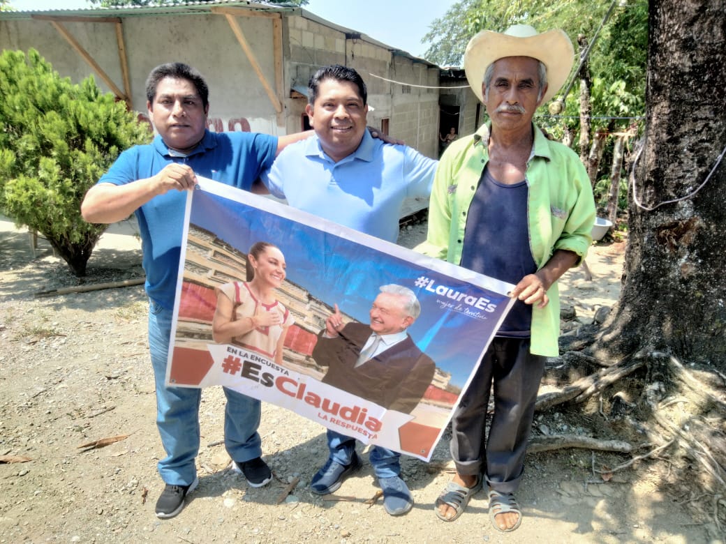 Eustaquio4T's tweet photo. ¡En las localidades de San Miguel Soyaltepec #EsCladia!
¡Estamos a unas horas de recibir a la Dra. Claudia Sheinbaum en #Oaxaca!

#EnSoyaltepecEsCladia https://t.co/blp2iUw8CH