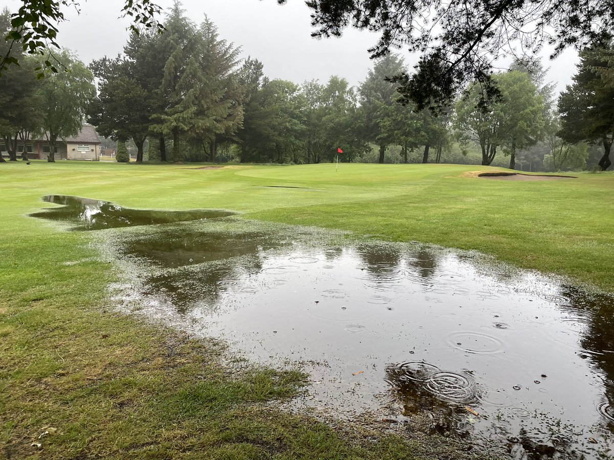 ThorntonGreens's tweet photo. After waiting almost six weeks for some precipitation, we end up getting just over an inch of rain in just a few hours! Never happy 😂 #climatechange https://t.co/SAdLmA7odX
