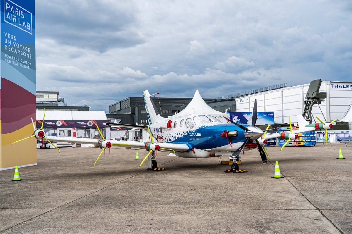 Airbus's tweet photo. The #EcoPulse demonstrator has made its debut at #ParisAirShow!  
Developed with @DAHER_official and @SAFRAN, EcoPulse provides advanced battery technology and aerodynamic modelling for hybrid-electric aircraft. It’s an exciting step on our journey to decarbonise aviation for the future of our industry. 
Learn more here: https://t.co/AXsg5HINXX

#ProgressWithPurpose