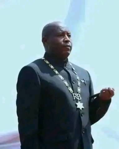 Imyaka 3 irarumanye nyen'lcubahiro <a href="/GeneralNeva/">SE Evariste Ndayishimiye</a>  arahiriye gutwara Uburundi.Umugambwe #APDR uramukeje,unakenguruka ibikorwa ariko arangurira abarundi mukunagura ubutunzi bw'igihugu, imigenderanire hamwe no gutsimbaza intwaro ibereye.Umugambwe #APDR wiyemeje kuzoguma umushigikiye.