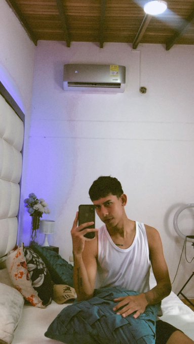 Mmm come, I am Online guys 🥵💋  https://t.co/FgVCha3dMD  @chaturbate @cbupdatenews @chb_model @chaturbateLATIN<a class="tags" href="/tag/chaturbate">@chaturbate</a><a href="/tag/boyslove"class="tags"><span>#boyslove</span></a><a href="/tag/guyshorny"class="tags"><span>#guyshorny</span></a>