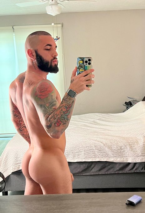 Front or back? 🤭 https://t.co/CI4tiH4c9y