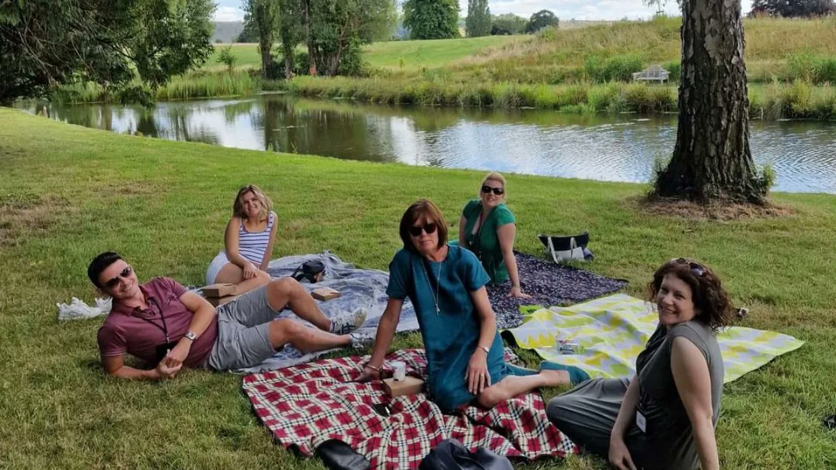 It’s #NationalPicnicWeek! Why not make the most of the  Heywood House grounds this week & enjoy a nice takeaway lunch from the café in one of the many #picnicareas on the estate?!

Thank you to the lovely team at Pipster Solutions for this photo!

#heywoodhousewiltshire
