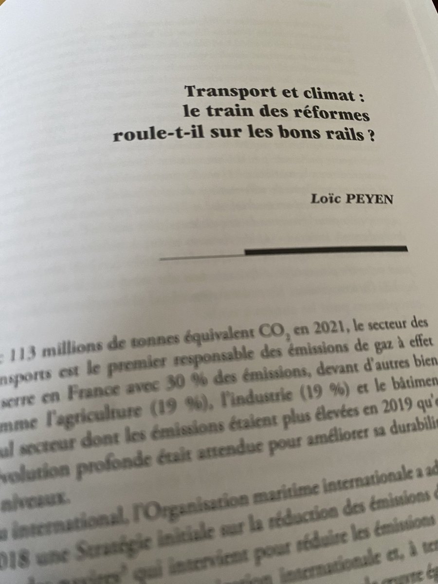 PeyenLoic's tweet photo. Tout chaud, tout beau : Changements climatiques, dérèglements juridiques ?, IFJD, C. Pomart et O. Dupéré (dir.) - merci !! 
Petite contribution de mon côté, entre belles choses. sur le droit des transports, ce qui se fait et ce qui ne se fait pas ! https://t.co/O2o0JJ9H8h