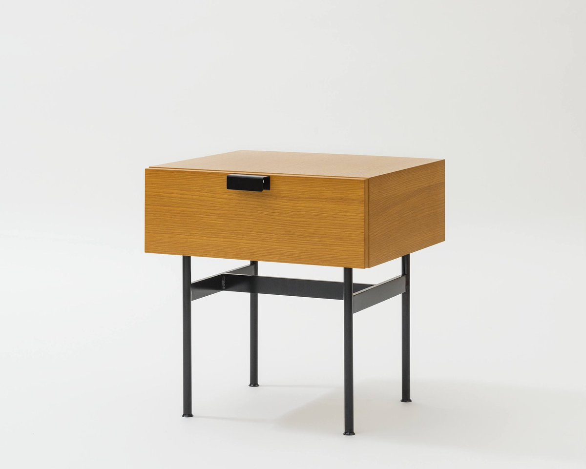 METROCS_jp's tweet photo. 52｜
Product：F181 Drawer Table（1953）
Design：Pierre Paulin
Brand：METROCS®︎
2018年復刻生産

#メトロポリタンギャラリー30周年
#メトロポリタンギャラリープロダクト年表
#メトロクス東京20周年
#designproduct
#productdesign
#interior
#interiordesign

https://t.co/PeTe5Mvx2V https://t.co/skSUSVb6PM