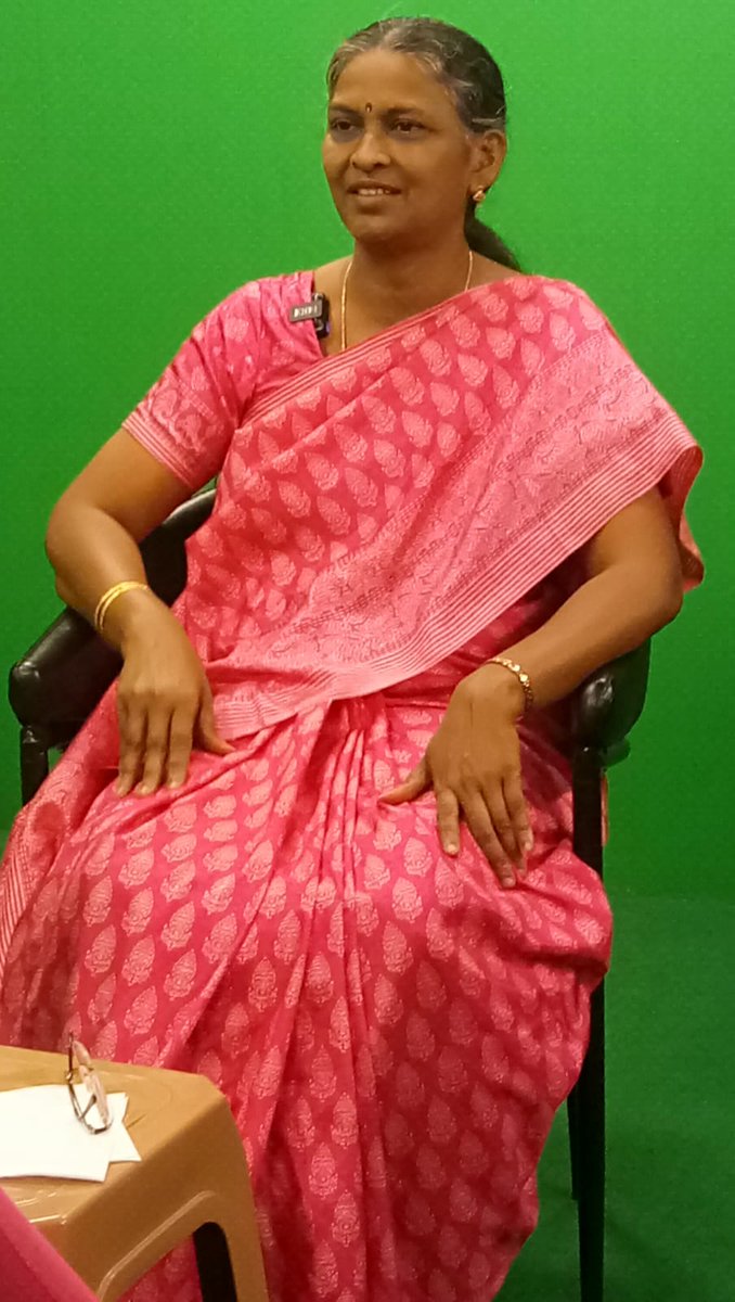 Pmctelugu's tweet image. శుభోదయం కార్యక్రమంలో అతిథిగా మాలతీ గారు పాల్గొన్నారు!
#Shubhodayam #Malathi #AnchorLahari #PMCTelugu #PMC #PSSMGlobal #Live #shooting #post #like #photos #pics #images