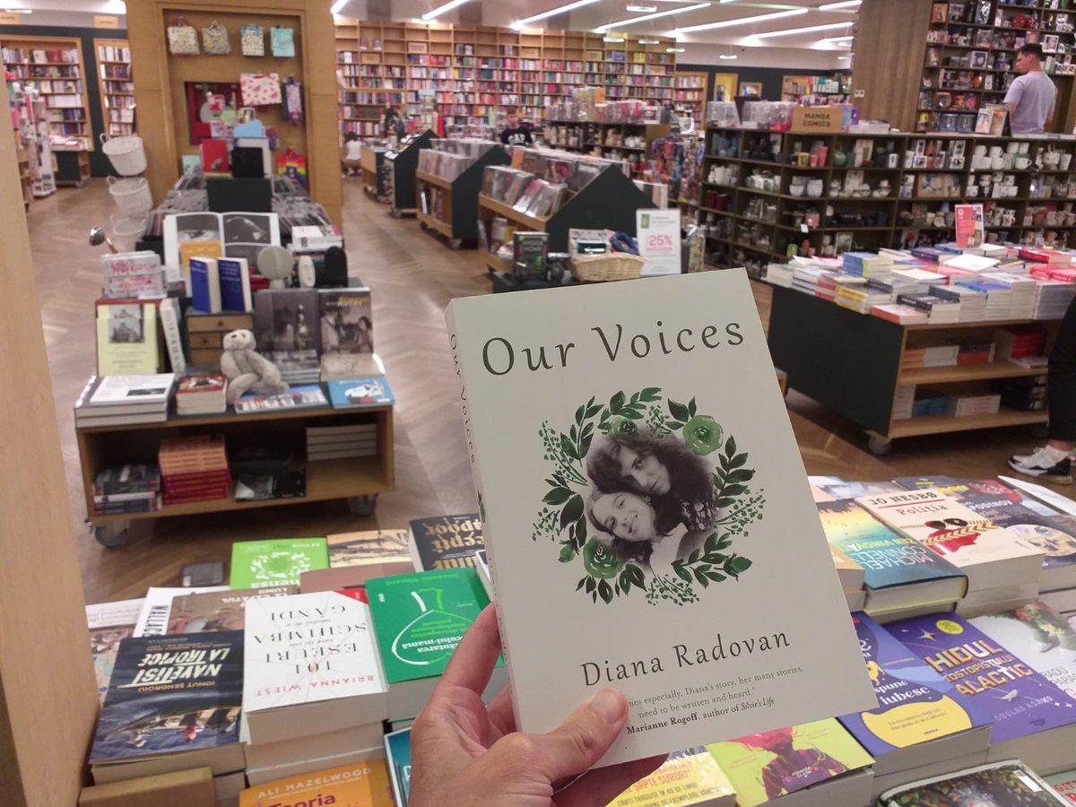 My multigenerational memoir Our Voices is now available at @CarturestiTM Iulius Mall #memoir #timisoara #carturesti #books #romanianauthors #romanianliterature #ourvoices #romaniancommunism #intergenerationaltrauma #immigrant