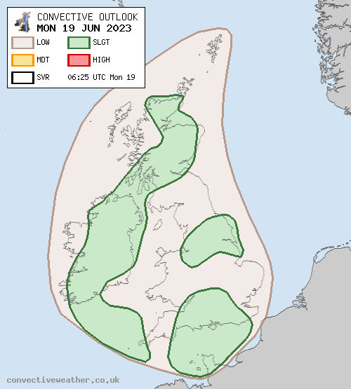 MON 19 JUN 2023: convectiveweather.co.uk/forecast.php?d… Greatest risk of scattered t-storms during PM/eve across Ireland, possibly marginally-severe hail. A few other showers/isol storms possible Scotland and N. England/N. Midlands. Overnight, attention turns to Channel Islands & S. England.