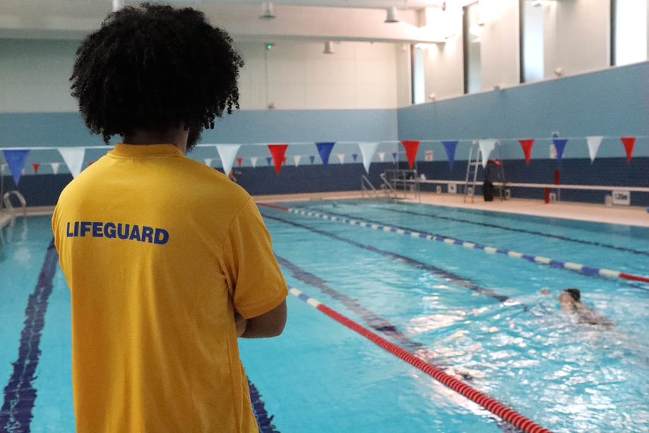 lambeth_council's tweet photo. #ActiveLambeth💪
Join our leisure centres for a range of activities tailored to all ages and abilities! 🤾♀️🏋️♂️
Enjoy modern facilities with free swimming🏊♀️ for children up to age 11, discounts for seniors and people with disabilities👨🦼
👇
More info: https://t.co/1MnhkRzVvg https://t.co/ad6Hvqt1rx