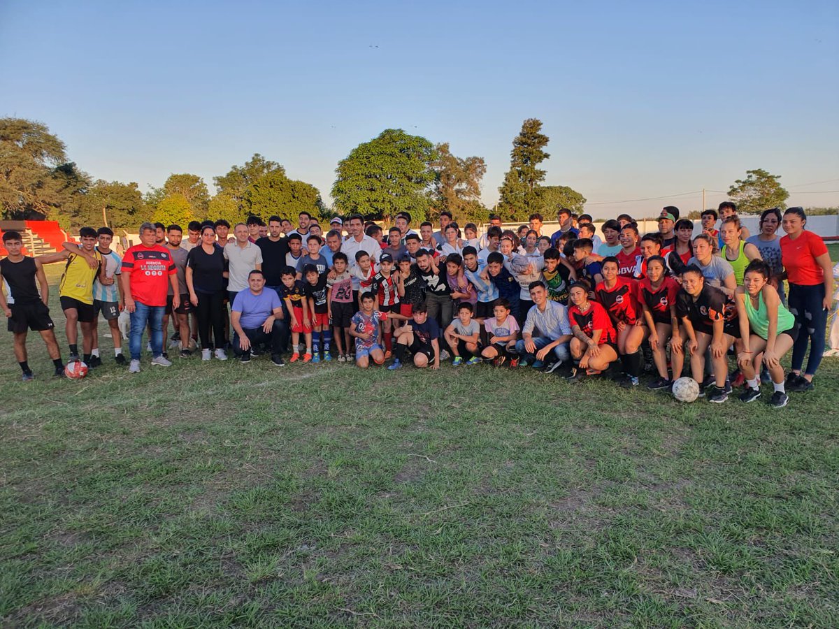 Por último hemos recorrido las instalaciones del Club Deportivo Municipales, donde pudimos observar las inversiones llevada a caboy algunas de las disciplinas deportivas que se practican aquí con niños, adolescentes y adultos mayores.