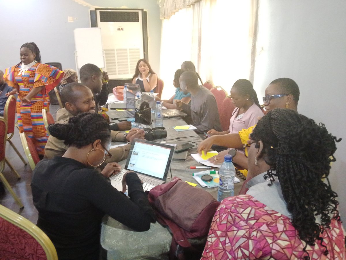 WeAreCognito's tweet photo. The Financial Reflections session introduces a Mix and Match activity where grantees can combine and explore different perspectives and insights related to finance.
#Voice #LinkingAndLearning #LLE5 https://t.co/NX6GIbVvon