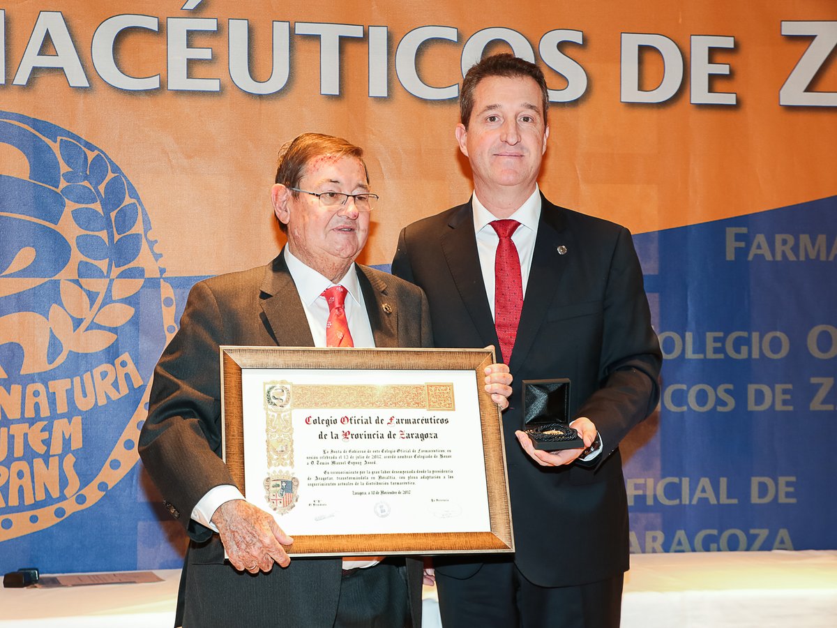 Farmacéuticos de Zaragoza tweet media